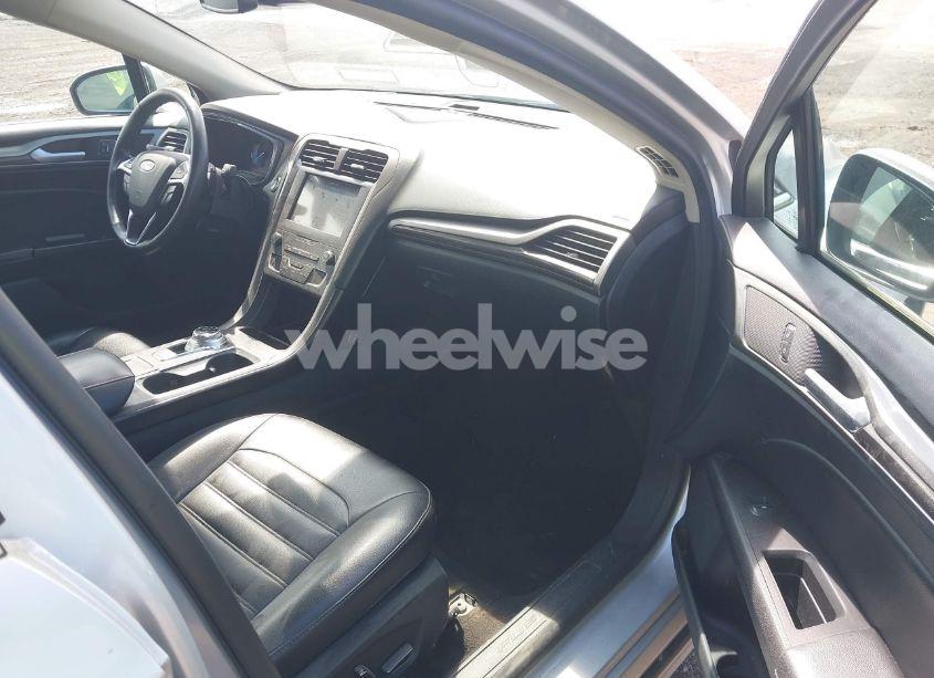 Photo 5 of 2019 Ford Fusion SEL (VIN 1GCEC14T24Z******)