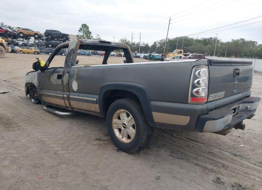 Photo 3 of 1999 Chevrolet Silverado 1500 LS (VIN 1GCEC14T2XE191151)