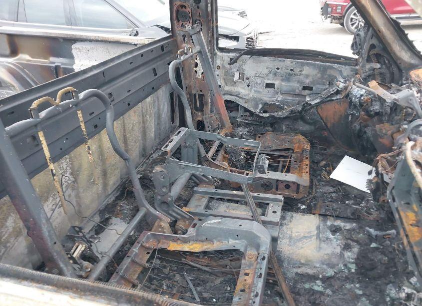 Photo 5 of 1999 Chevrolet Silverado 1500 LS (VIN 1GCEC14T2XE191151)