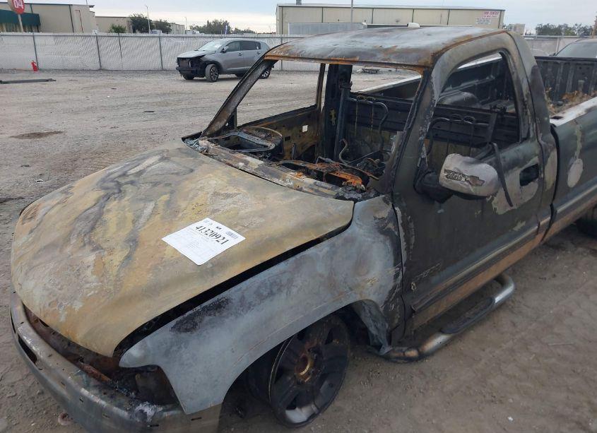 Photo 6 of 1999 Chevrolet Silverado 1500 LS (VIN 1GCEC14T2XE191151)