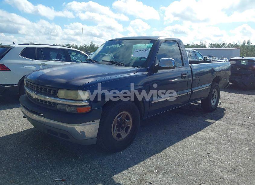 Photo 2 of 2001 Chevrolet Silverado 1500 LS (VIN 1GCEC14T31E136988)