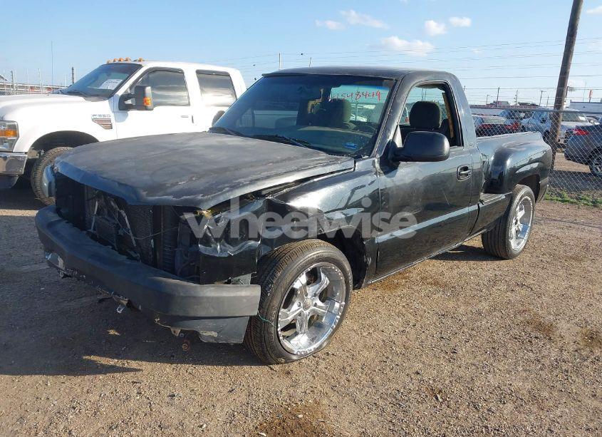 Photo 2 of 2003 Chevrolet Silverado 1500 LS (VIN 1GCEC14T33Z197866)