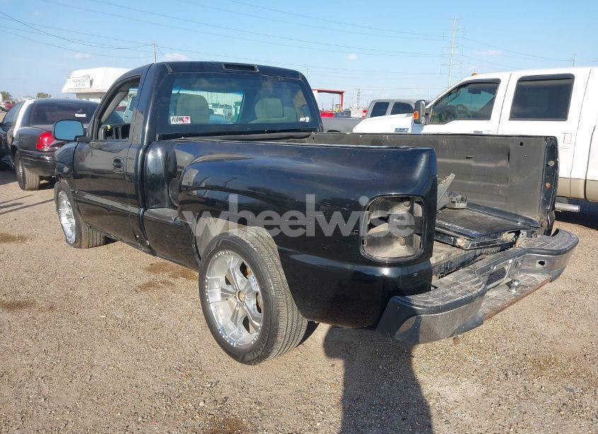 Photo 3 of 2003 Chevrolet Silverado 1500 LS (VIN 1GCEC14T33Z197866)