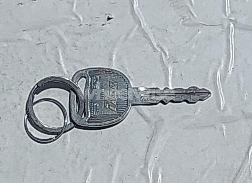 Photo 11 of 2004 Chevrolet Silverado 1500 LS/WORK TRUCK (VIN 1GCEC14T34Z152427)