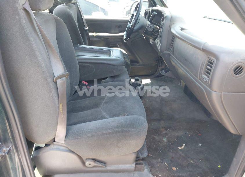 Photo 5 of 2004 Chevrolet Silverado 1500 LS/WORK TRUCK (VIN 1GCEC14T34Z152427)