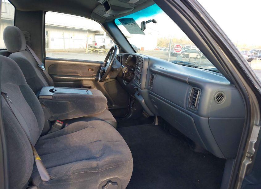 Photo 5 of 2000 Chevrolet Silverado 1500 LS (VIN 1GCEC14T4YE209571)