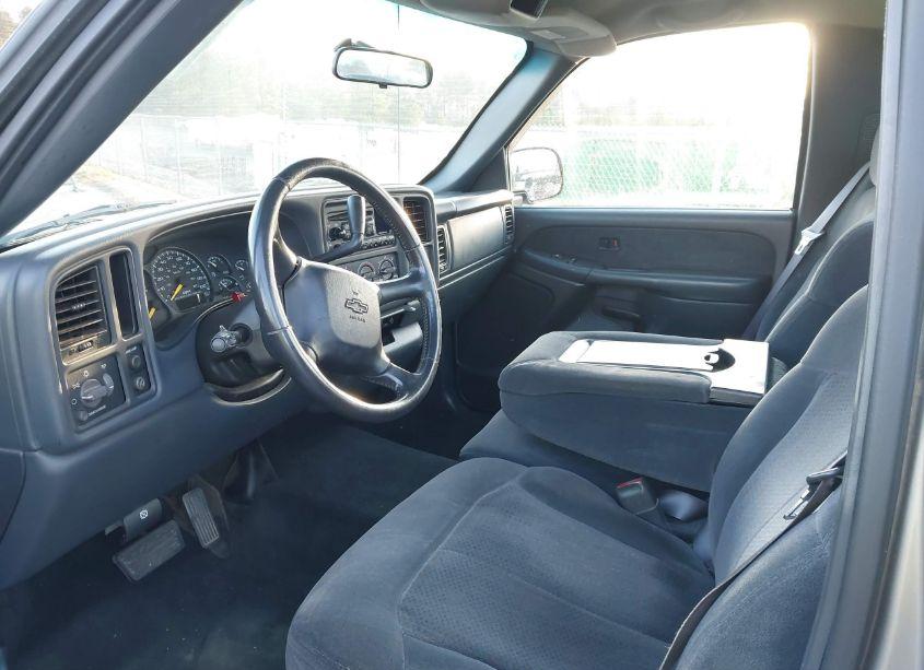 Photo 8 of 2000 Chevrolet Silverado 1500 LS (VIN 1GCEC14T4YE209571)