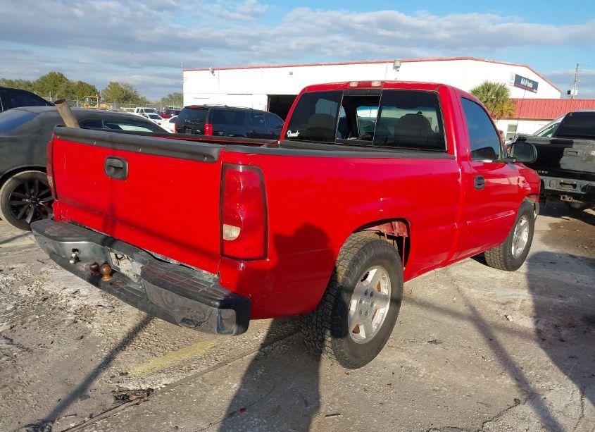 Photo 4 of 2000 Chevrolet Silverado 1500 LS (VIN 1GCEC14T4YZ139904)