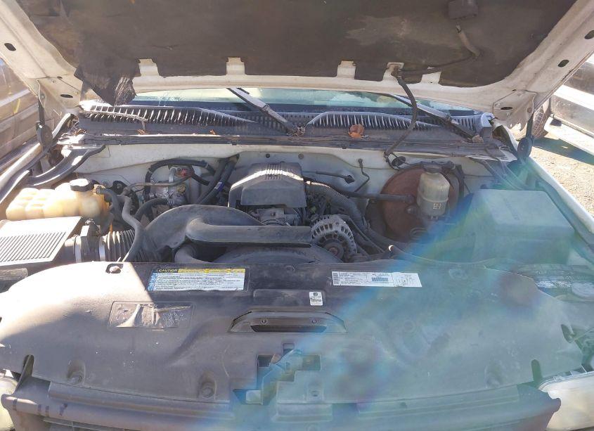 Photo 10 of 1999 Chevrolet Silverado 1500 (VIN 1GCEC14T6XZ129521)