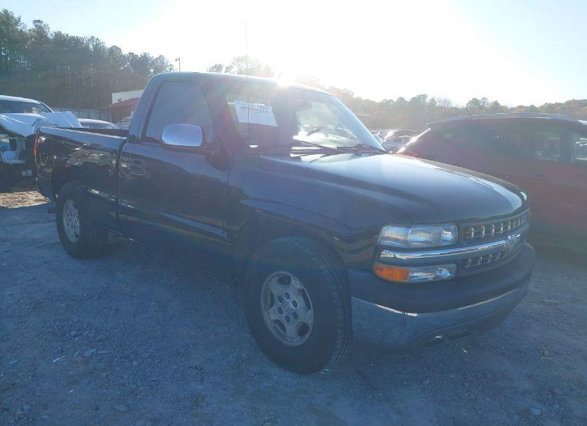 2000 Chevrolet Silverado 1500 LS (VIN 1GCEC14T6YZ275080) main photo