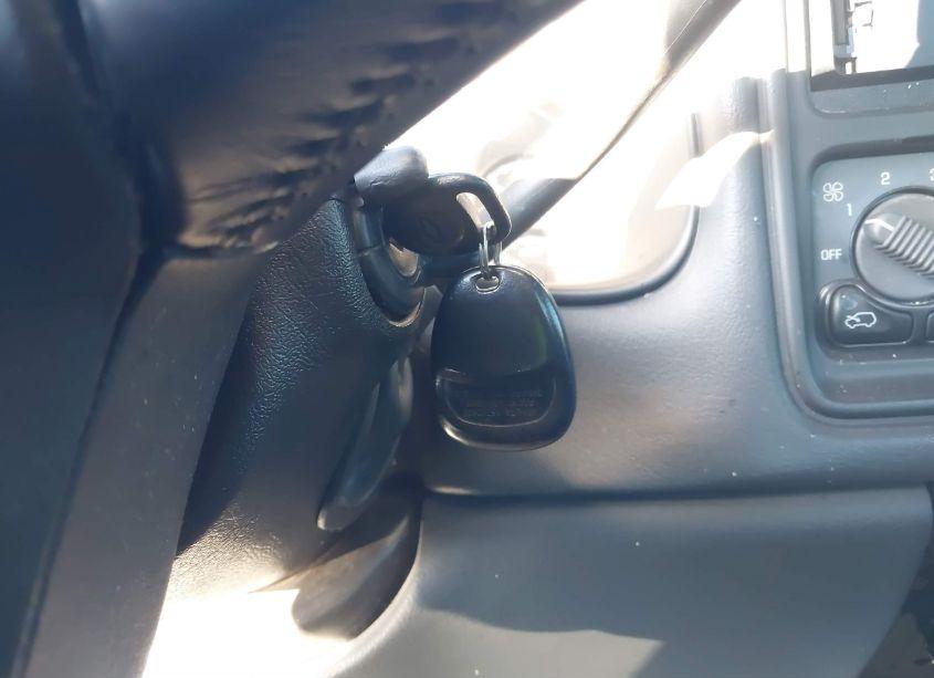 Photo 11 of 2000 Chevrolet Silverado 1500 LS (VIN 1GCEC14T6YZ275080)