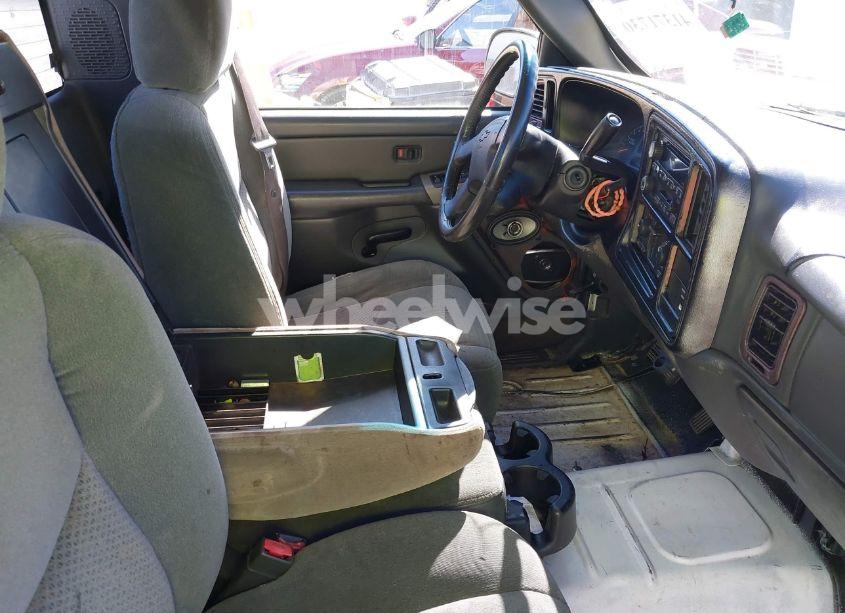 Photo 5 of 2003 Chevrolet Silverado 1500 LS (VIN 1GCEC14T73Z265800)