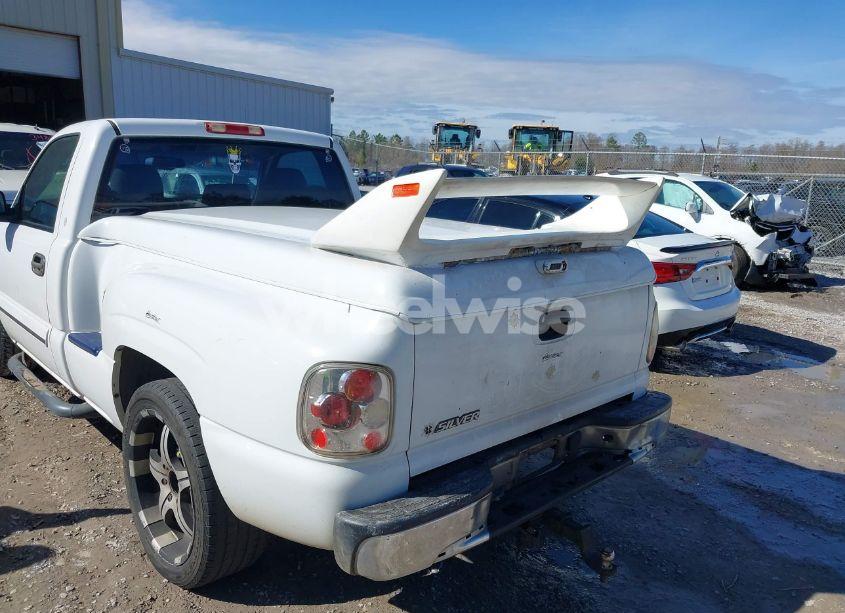Photo 6 of 2003 Chevrolet Silverado 1500 LS (VIN 1GCEC14T73Z265800)