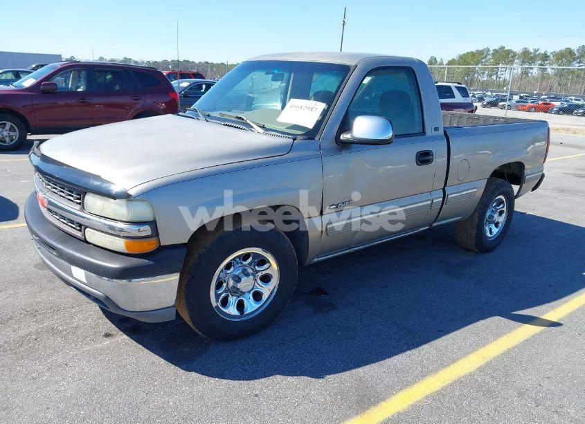 Photo 2 of 1999 Chevrolet Silverado 1500 LS (VIN 1GCEC14T8XZ104653)