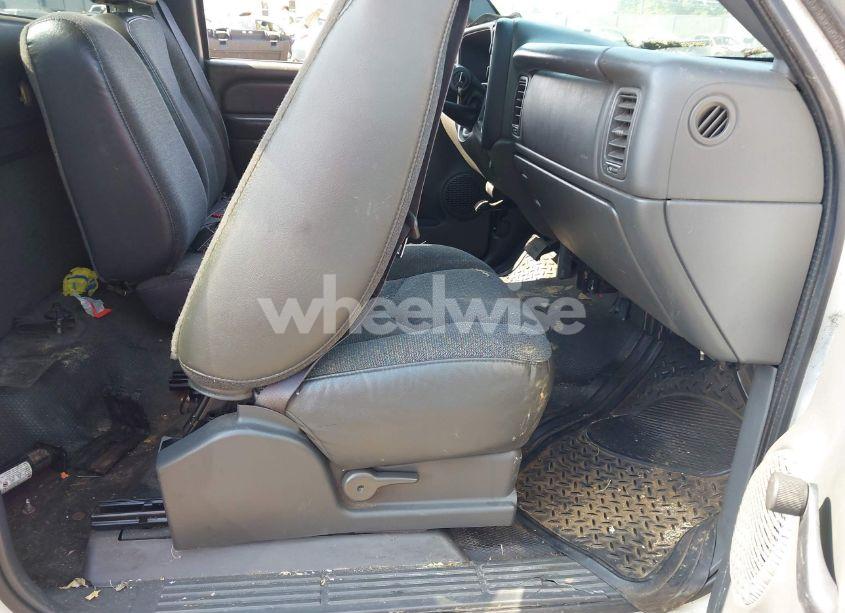 Photo 5 of 2005 Chevrolet Silverado 1500 WORK TRUCK (VIN 1GCEC14T95Z133740)