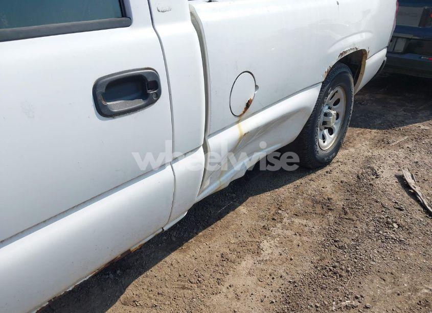 Photo 6 of 2005 Chevrolet Silverado 1500 WORK TRUCK (VIN 1GCEC14T95Z133740)