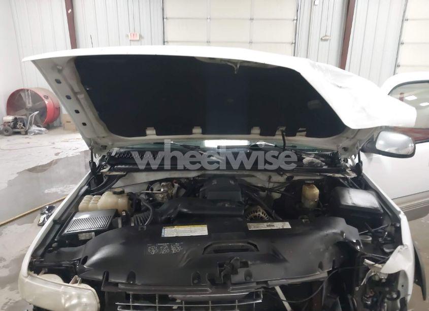 Photo 10 of 1999 Chevrolet Silverado 1500 LS (VIN 1GCEC14TXXE139251)