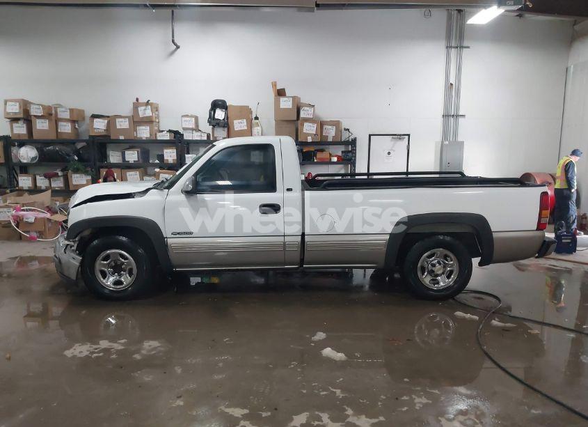 Photo 14 of 1999 Chevrolet Silverado 1500 LS (VIN 1GCEC14TXXE139251)