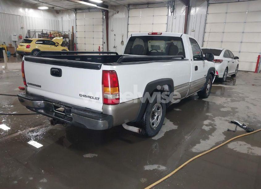 Photo 4 of 1999 Chevrolet Silverado 1500 LS (VIN 1GCEC14TXXE139251)