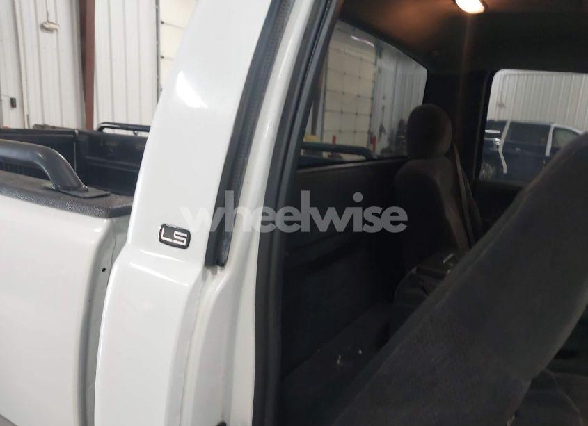 Photo 8 of 1999 Chevrolet Silverado 1500 LS (VIN 1GCEC14TXXE139251)