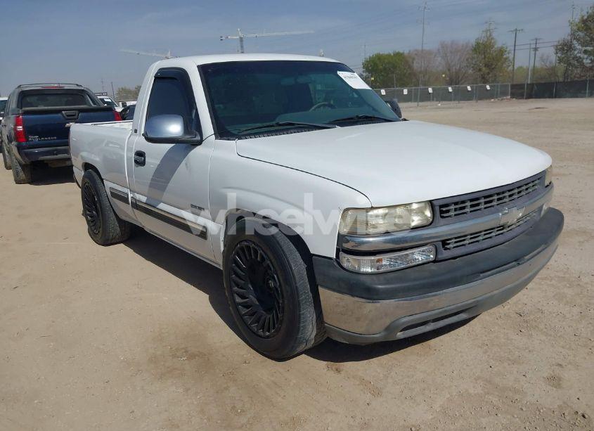 2001 Chevrolet Silverado 1500 LS (VIN 1GCEC14V01Z282565) main photo