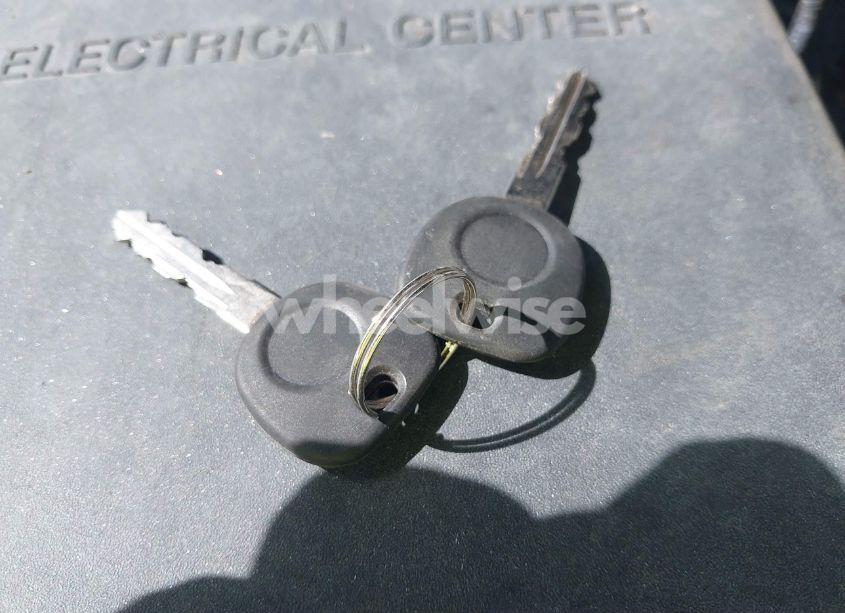 Photo 11 of 2001 Chevrolet Silverado 1500 LS (VIN 1GCEC14V01Z282565)