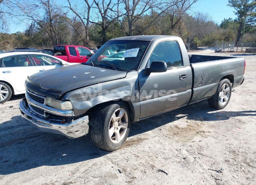 Photo 2 of 1999 Chevrolet Silverado 1500 (VIN 1GCEC14V0XE157629)