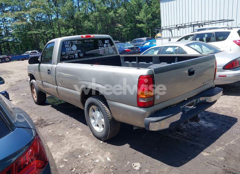 Photo 3 of 2000 Chevrolet Silverado 1500 (VIN 1GCEC14V0YE332155)