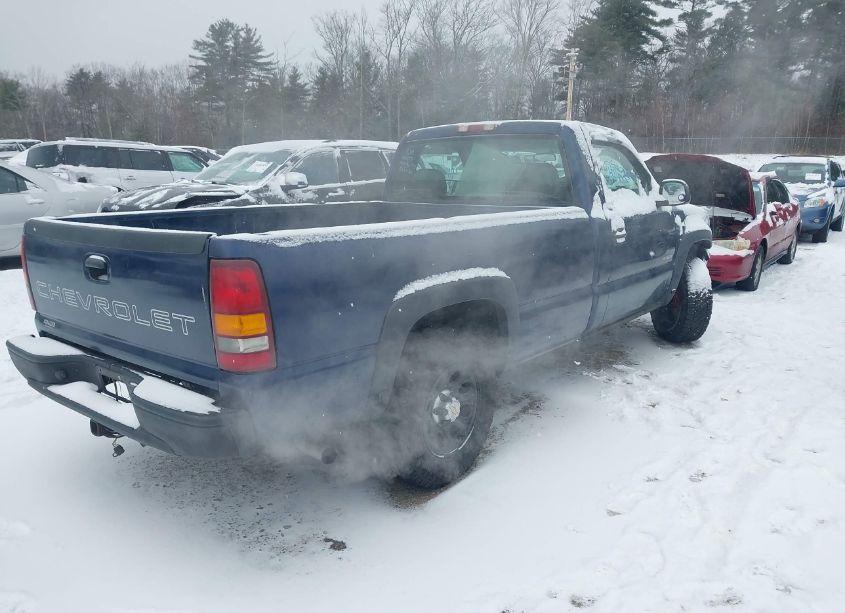 Photo 4 of 2001 Chevrolet Silverado 1500 (VIN 1GCEC14V11E281805)