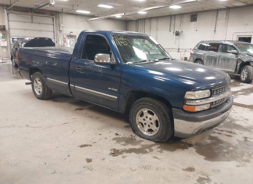 1999 Chevrolet Silverado 1500 LS (VIN 1GCEC14V1XE168526) main photo