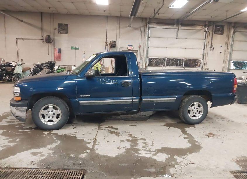 Photo 12 of 1999 Chevrolet Silverado 1500 LS (VIN 1GCEC14V1XE168526)