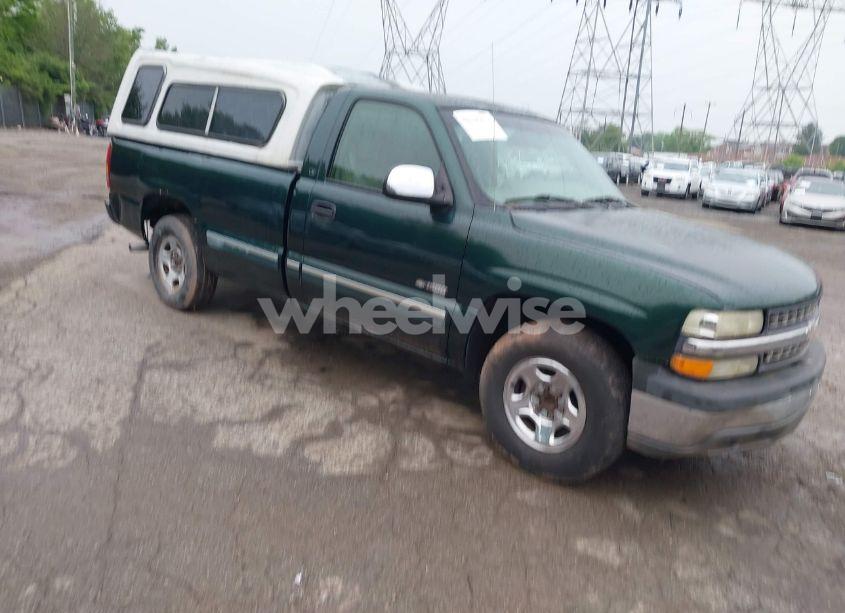 2002 Chevrolet Silverado 1500 LS (VIN 1GCEC14V22Z254803) main photo