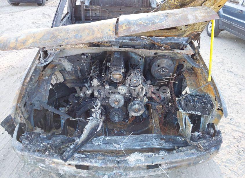 Photo 10 of 2001 Chevrolet Silverado 1500 (VIN 1GCEC14V31Z173369)