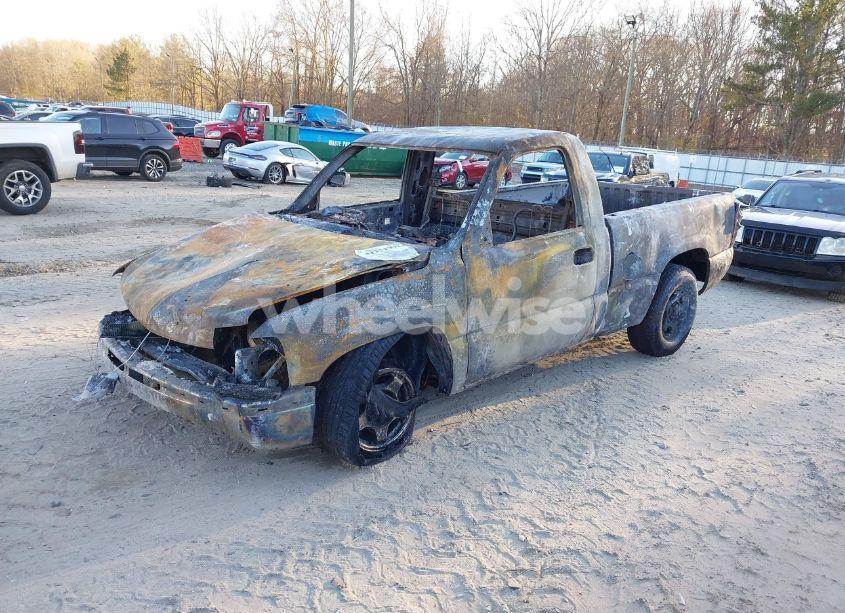 Photo 2 of 2001 Chevrolet Silverado 1500 (VIN 1GCEC14V31Z173369)