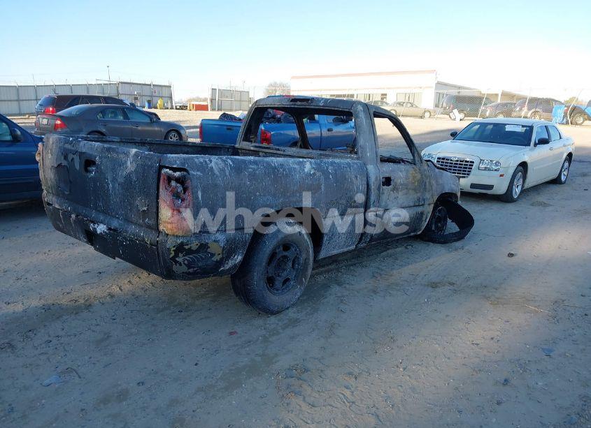 Photo 4 of 2001 Chevrolet Silverado 1500 (VIN 1GCEC14V31Z173369)