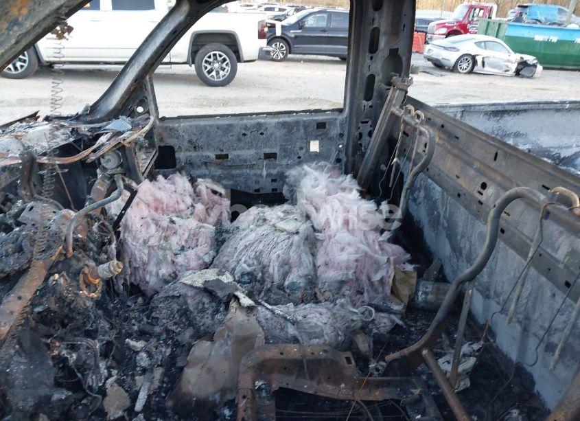 Photo 8 of 2001 Chevrolet Silverado 1500 (VIN 1GCEC14V31Z173369)