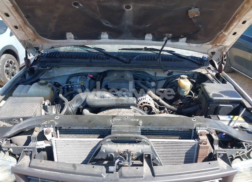 Photo 10 of 1999 Chevrolet Silverado 1500 LS (VIN 1GCEC14V3XE158578)