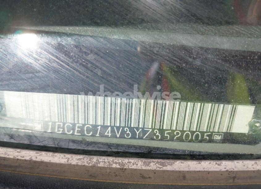 Photo 9 of 2000 Chevrolet Silverado 1500 (VIN 1GCEC14V3YZ352005)