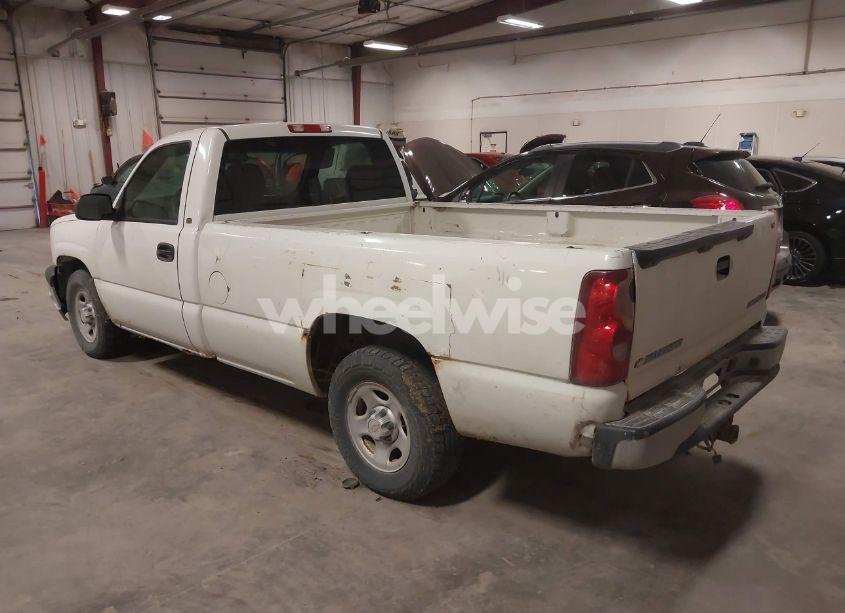 Photo 3 of 2003 Chevrolet Silverado 1500 (VIN 1GCEC14V43E320308)