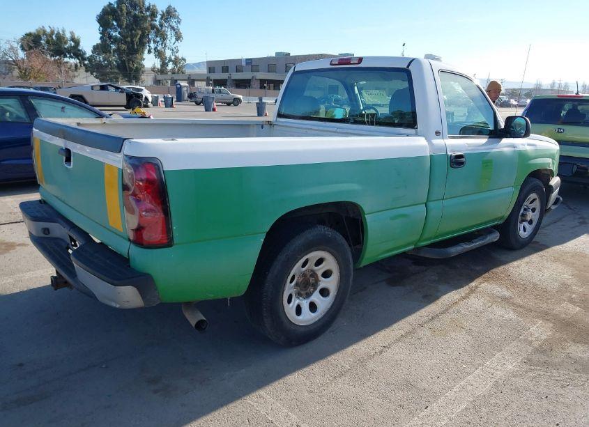 Photo 4 of 2005 Chevrolet Silverado 1500 WORK TRUCK (VIN 1GCEC14V45Z135106)
