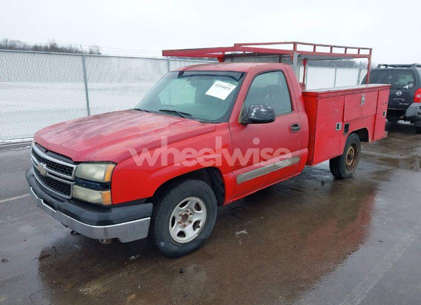 Photo 2 of 2003 Chevrolet Silverado 1500 WORK TRUCK (VIN 1GCEC14V53Z118893)