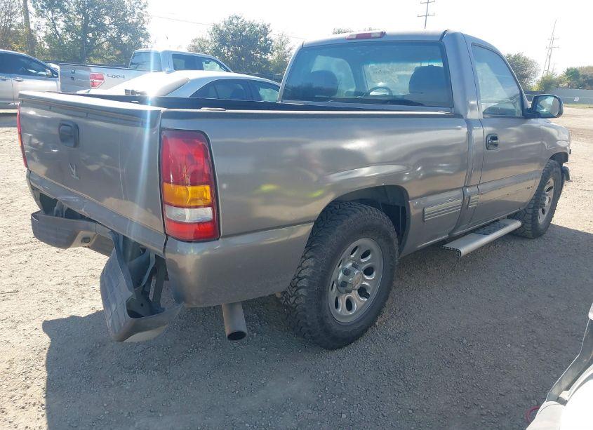 Photo 4 of 2001 Chevrolet Silverado 1500 LS (VIN 1GCEC14V61Z207899)
