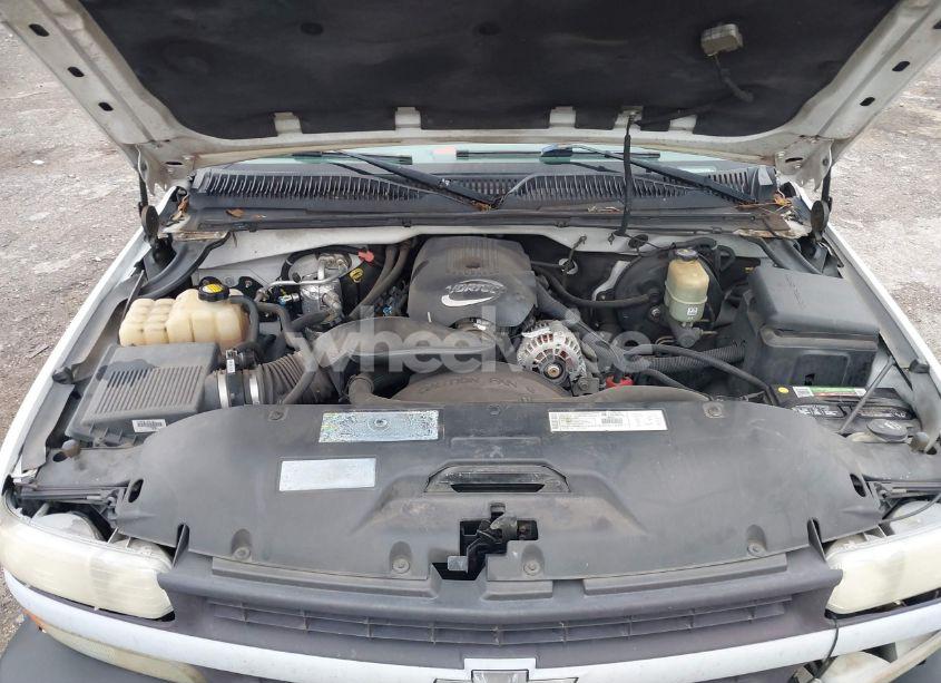 Photo 10 of 2001 Chevrolet Silverado 1500 (VIN 1GCEC14V71Z328781)