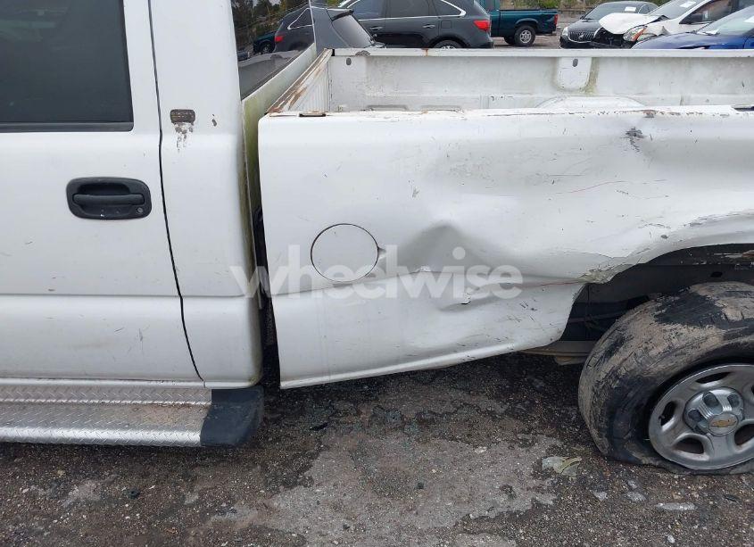 Photo 6 of 2001 Chevrolet Silverado 1500 (VIN 1GCEC14V71Z328781)