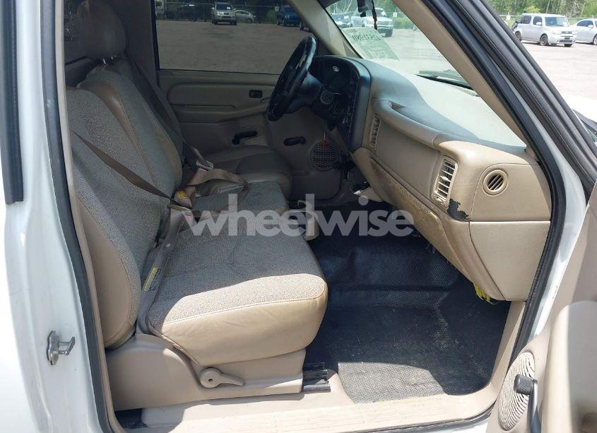 Photo 5 of 2005 Chevrolet Silverado 1500 (VIN 1GCEC14V75Z282858)