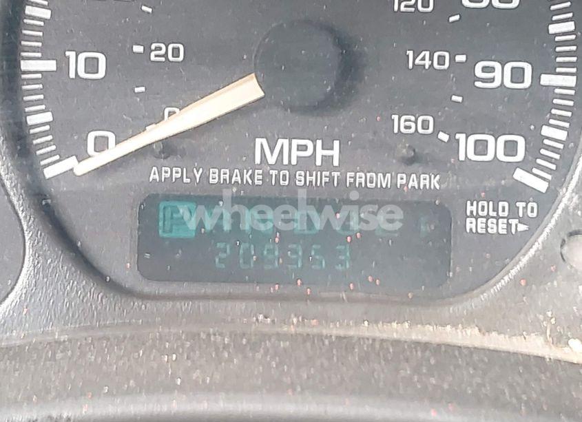 Photo 7 of 2002 Chevrolet Silverado 1500 LS (VIN 1GCEC14V82Z134813)