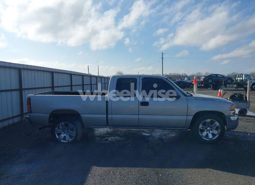 Photo 13 of 2000 Chevrolet Silverado 1500 LS (VIN 1GCEC14V8YZ369429)