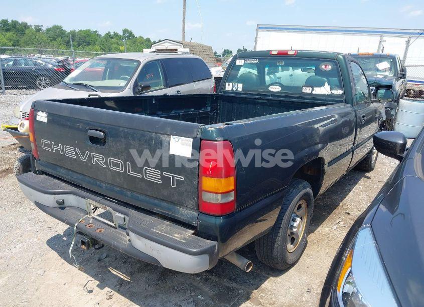 Photo 4 of 2001 Chevrolet Silverado 1500 (VIN 1GCEC14V91E184724)