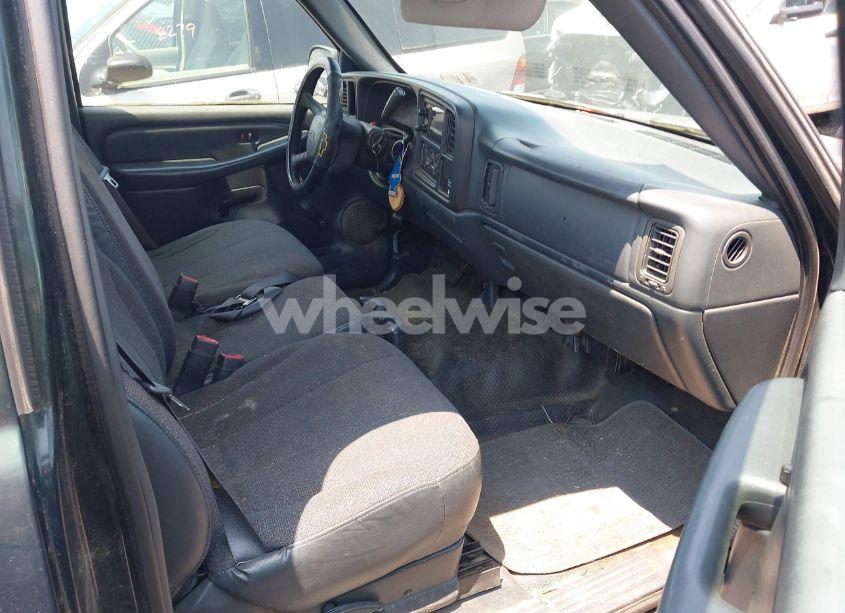 Photo 5 of 2001 Chevrolet Silverado 1500 (VIN 1GCEC14V91E184724)