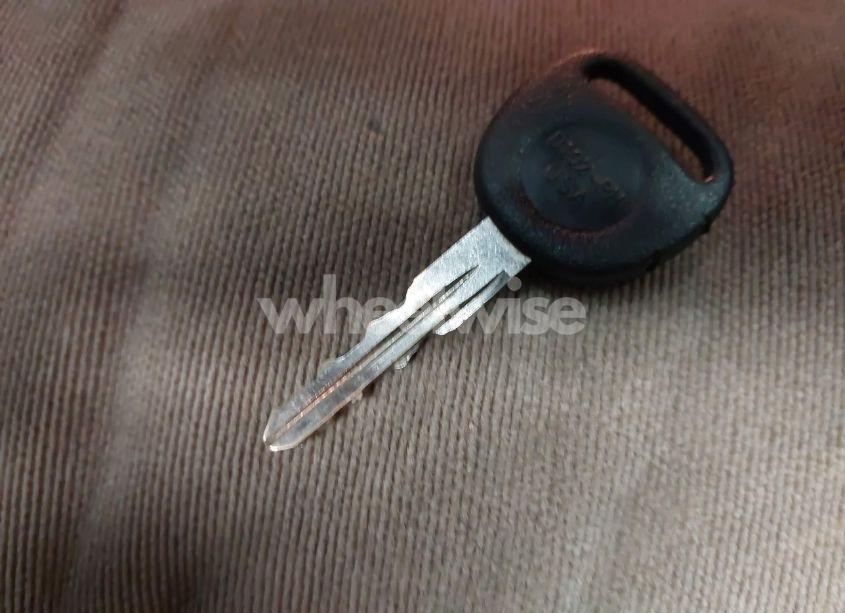 Photo 11 of 2000 Chevrolet Silverado 1500 (VIN 1GCEC14V9YE408018)